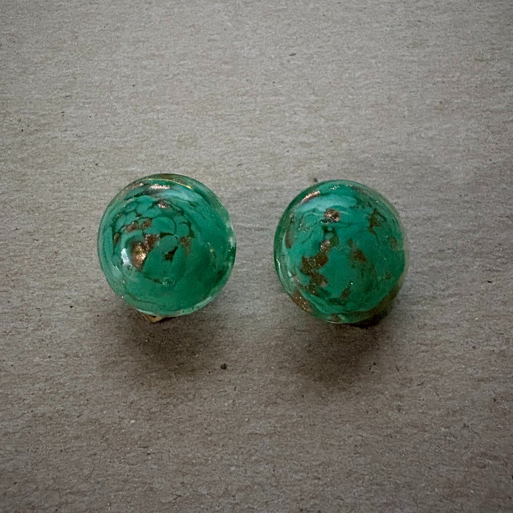 60s Vintage Murano Glass Clip On Earrings Domed Green Gold Flake Signed Italy 70$